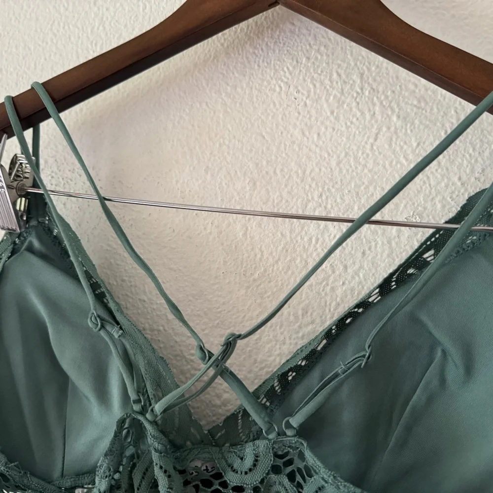 Justify Lace Bralette Green Large Criss Cross Strappy New Cottagecore Dolette
